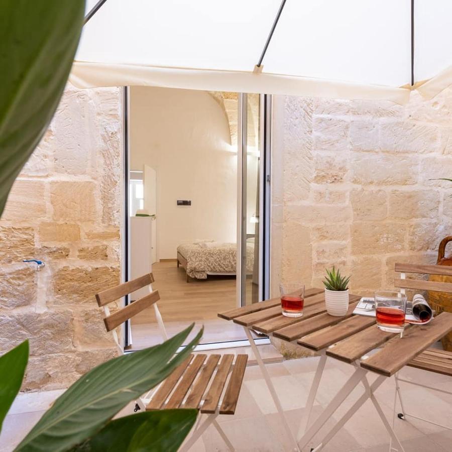 Dimora Le Volte Acomodação com café da manhã Lecce Exterior foto