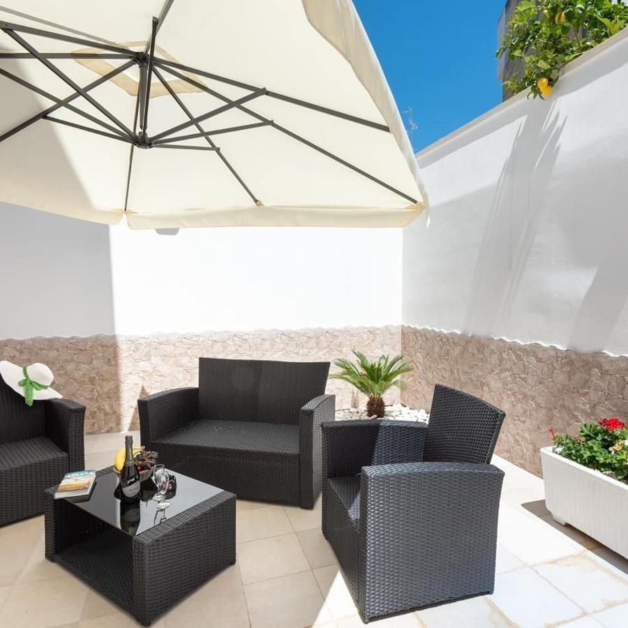 Dimora Le Volte Acomodação com café da manhã Lecce Exterior foto